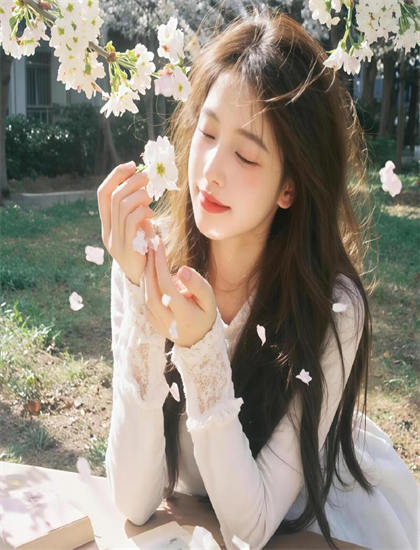 青青草免费线观看97_MIGNON未删减免费观看_我要当老师